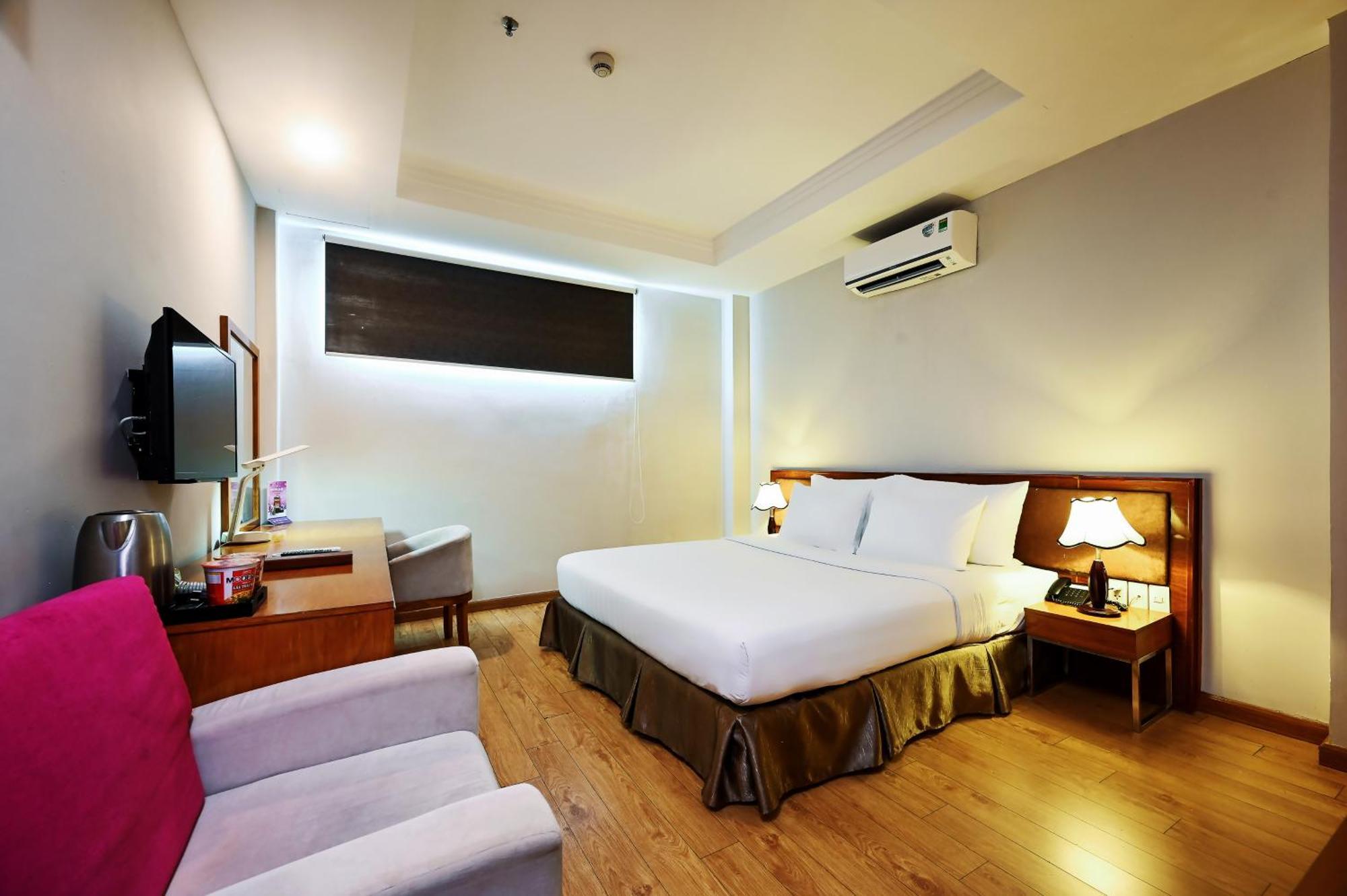 Ttc Hotel Deluxe Airport Хошимін Екстер'єр фото