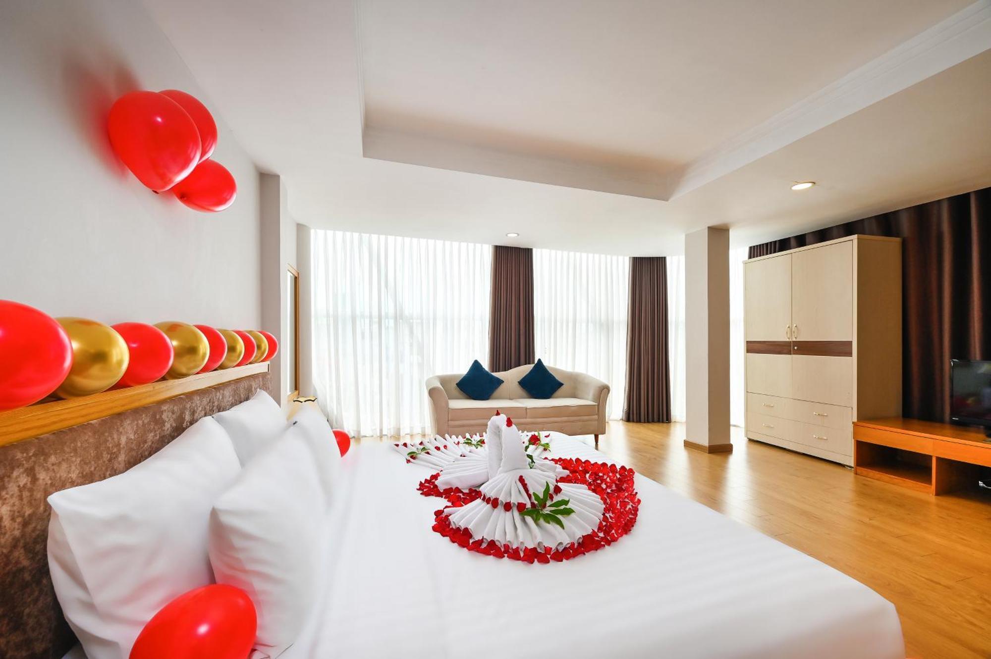 Ttc Hotel Deluxe Airport Хошимін Екстер'єр фото