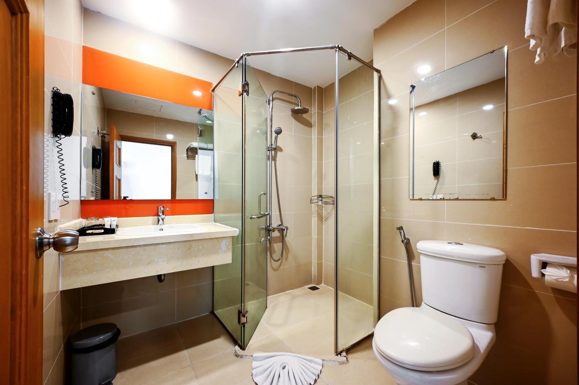 Ttc Hotel Deluxe Airport Хошимін Екстер'єр фото